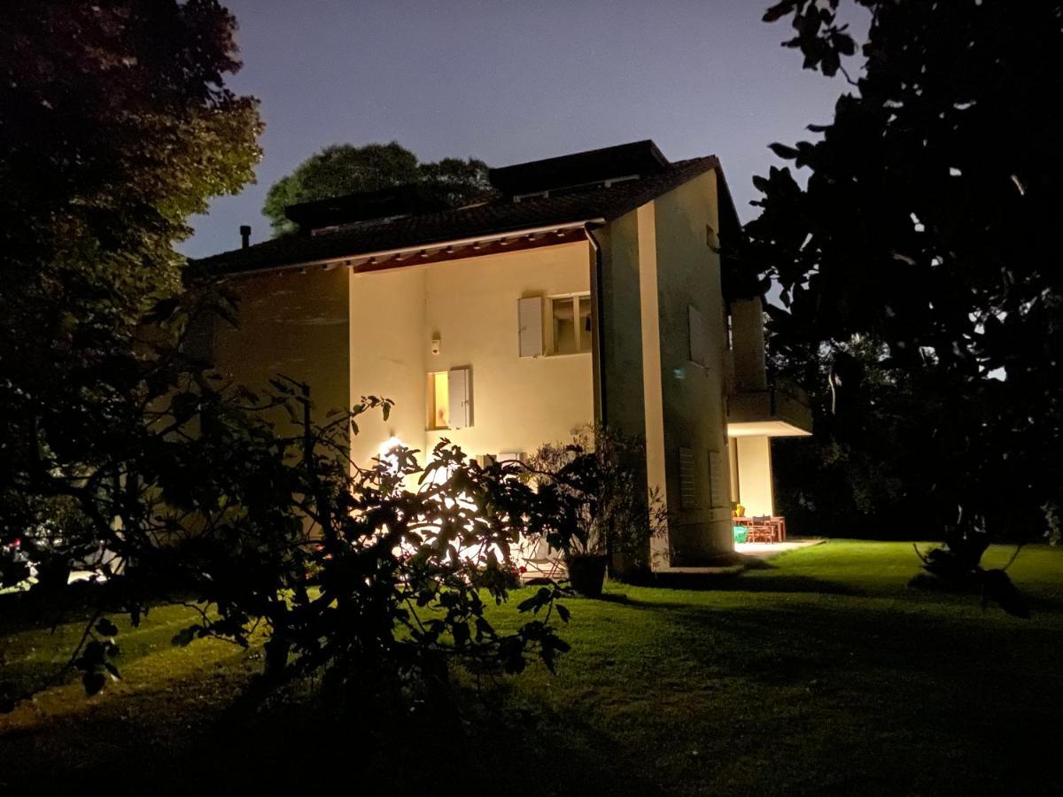 Acero Giallo Парма Экстерьер фото